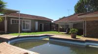 Swimming Pool of property in Discovery