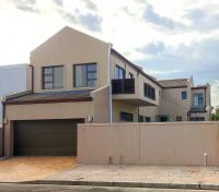  of property in Milnerton Ridge