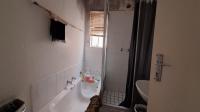 Bathroom 1 - 5 square meters of property in Chloorkop