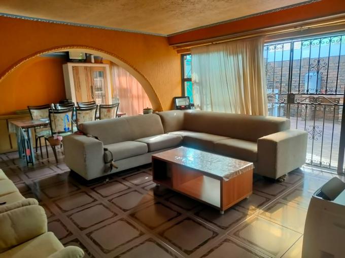5 Bedroom House for Sale For Sale in Lenasia - MR709882