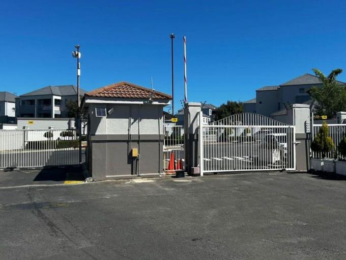 3 Bedroom Apartment for Sale For Sale in Vredekloof - MR709885