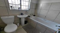 Bathroom 1 of property in Vanderbijlpark