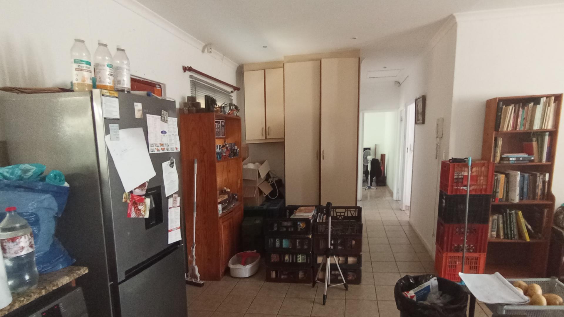 Kitchen - 8 square meters of property in Sea View 
