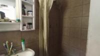 Main Bathroom - 4 square meters of property in Sea View 