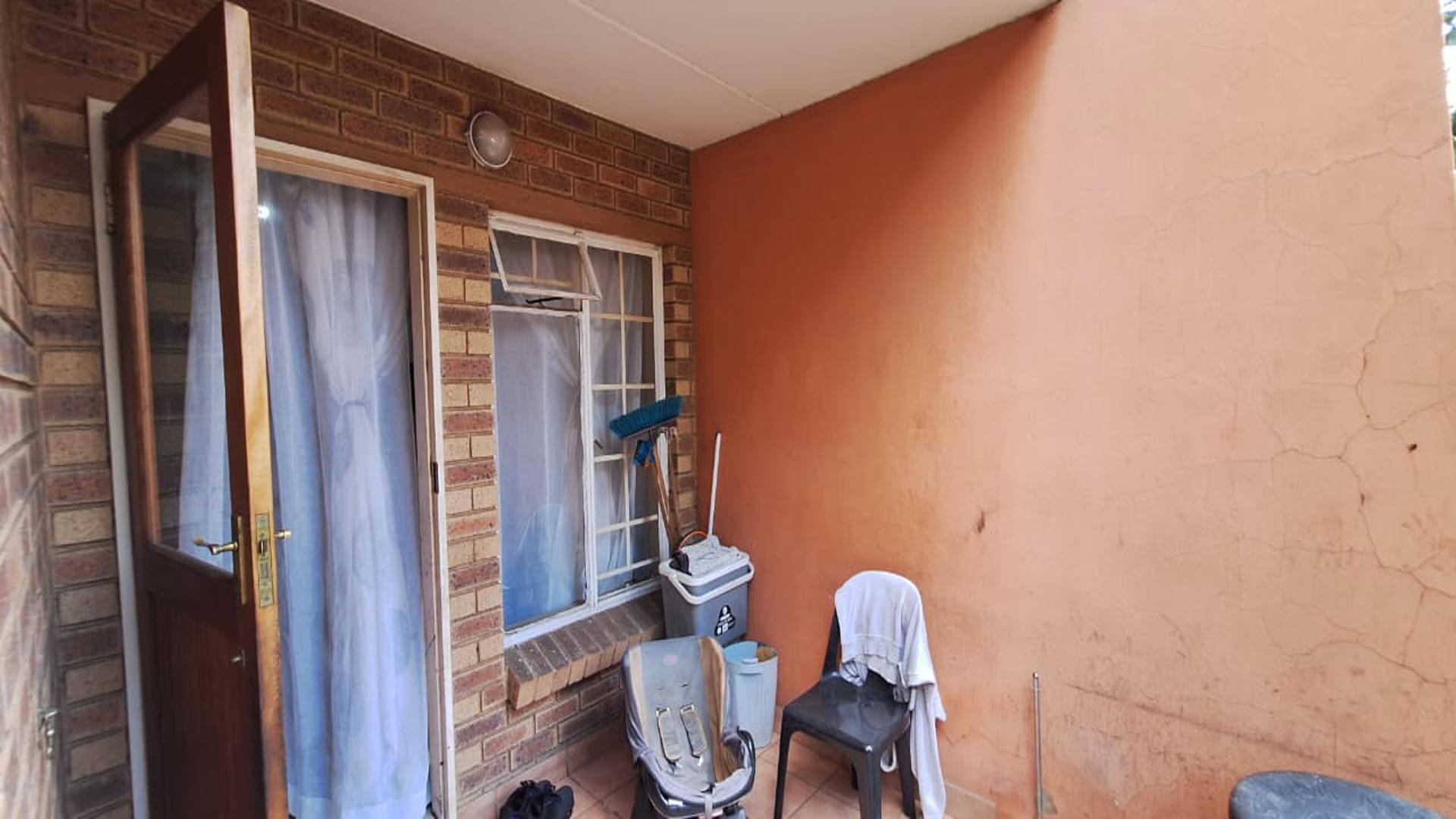 Patio - 5 square meters of property in Comet