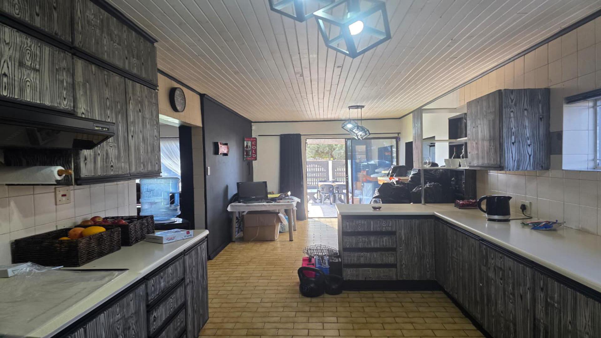 Kitchen of property in Vanderbijlpark