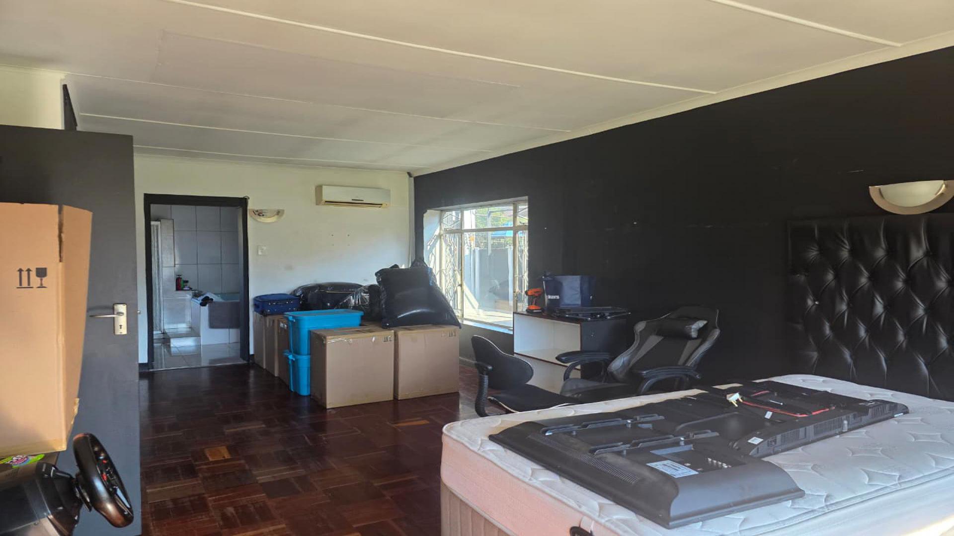 Bed Room 3 of property in Vanderbijlpark