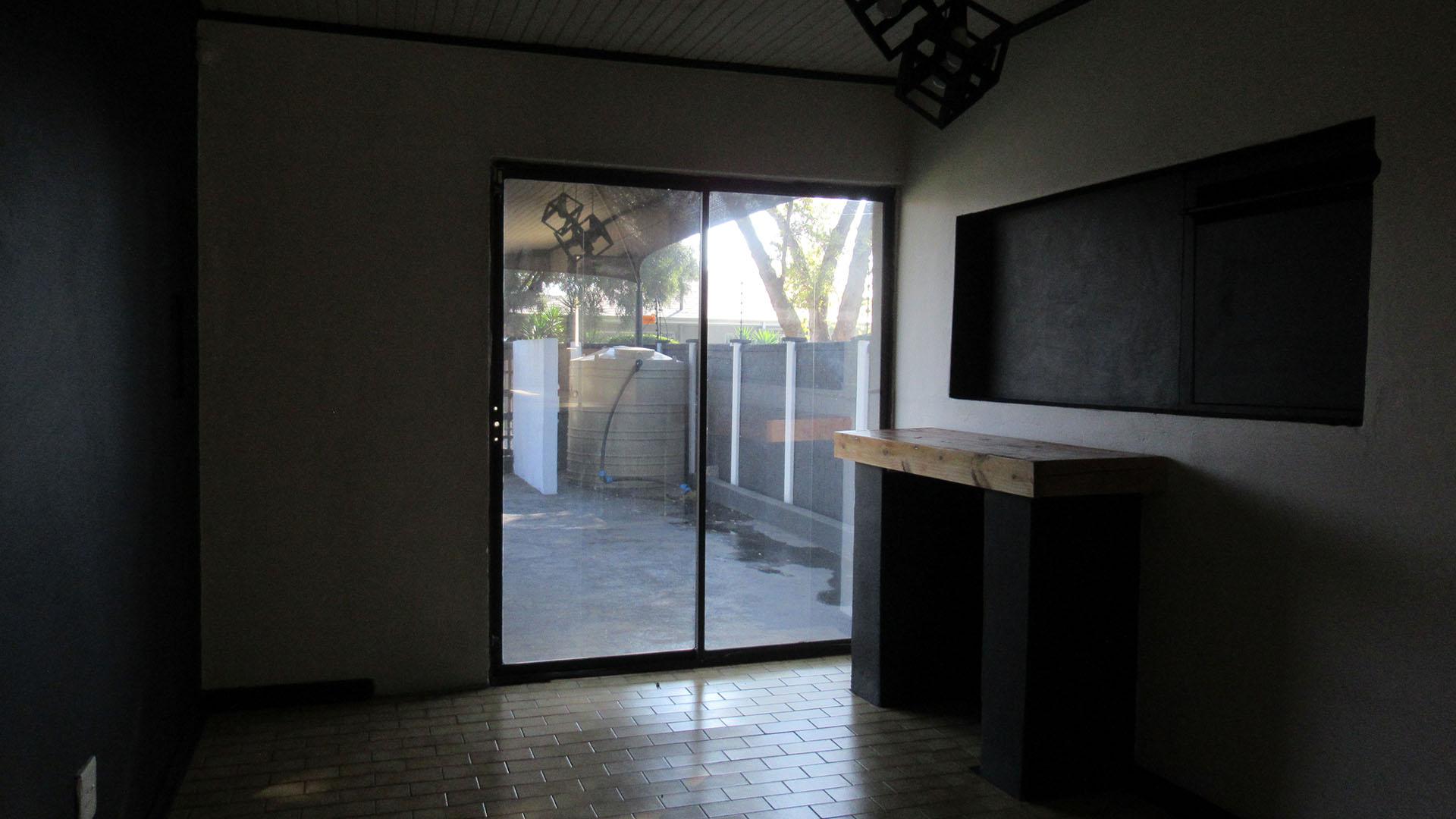 Dining Room - 12 square meters of property in Vanderbijlpark
