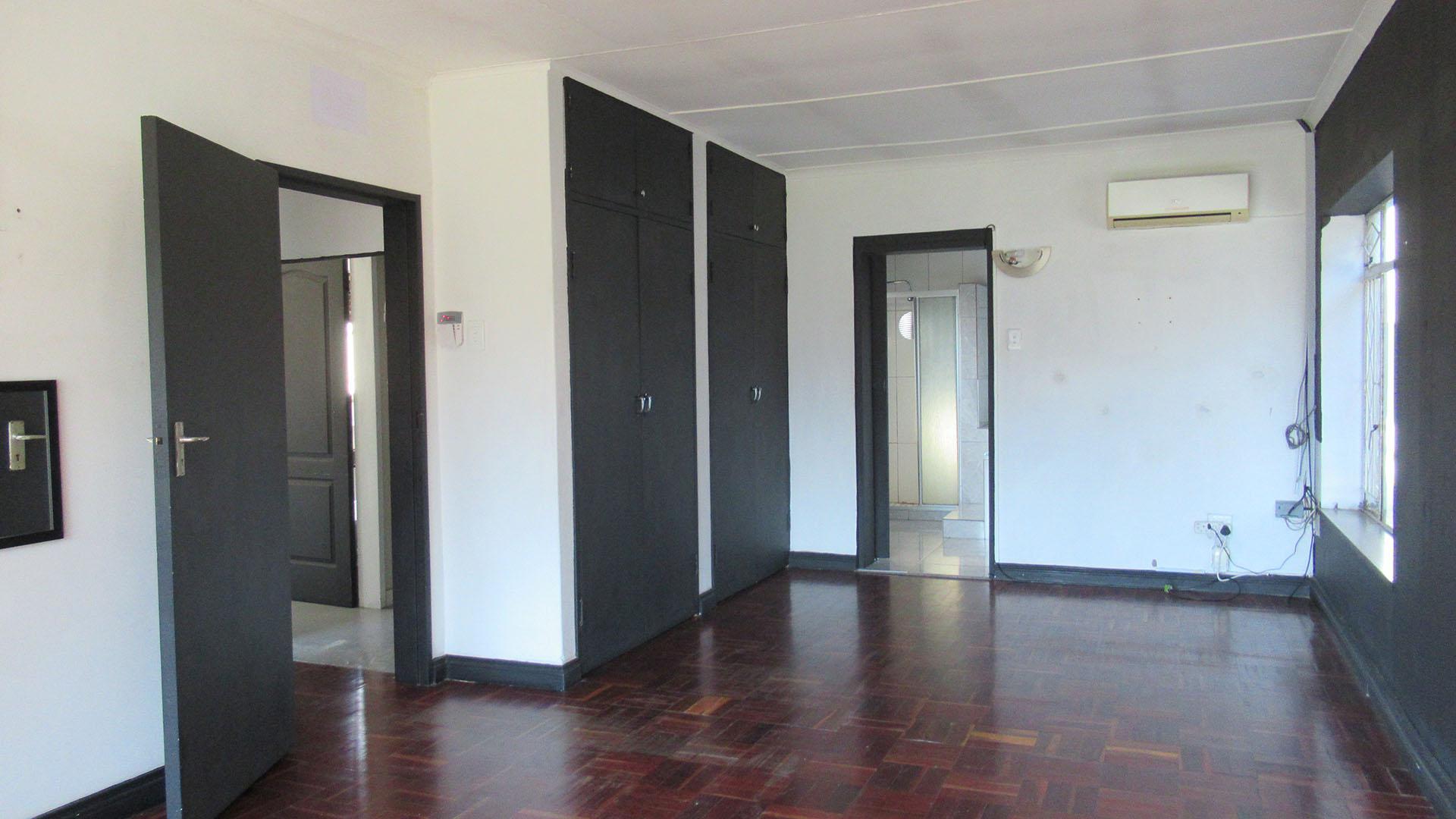 Main Bedroom - 29 square meters of property in Vanderbijlpark