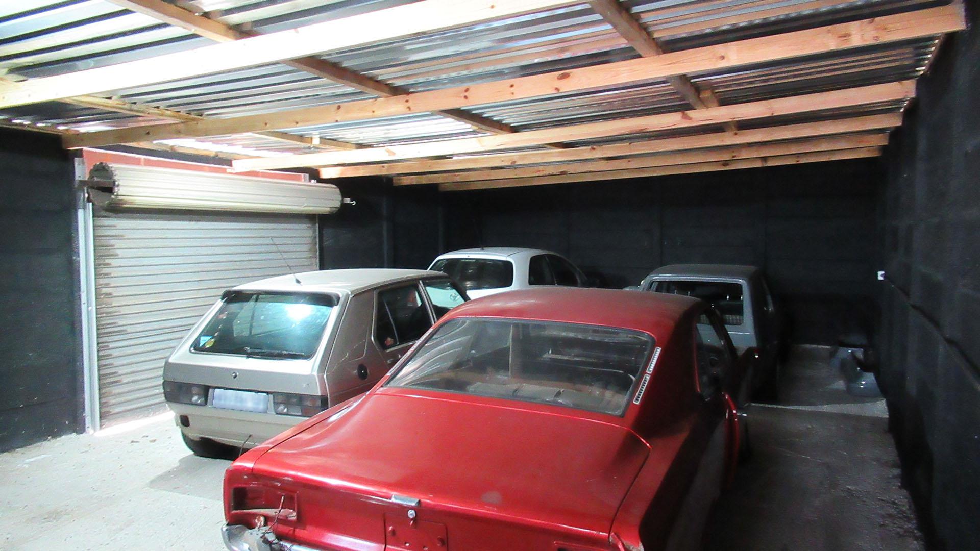 Garage - 137 square meters of property in Vanderbijlpark