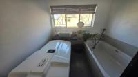 Bathroom 2 of property in Vanderbijlpark