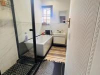  of property in Monavoni