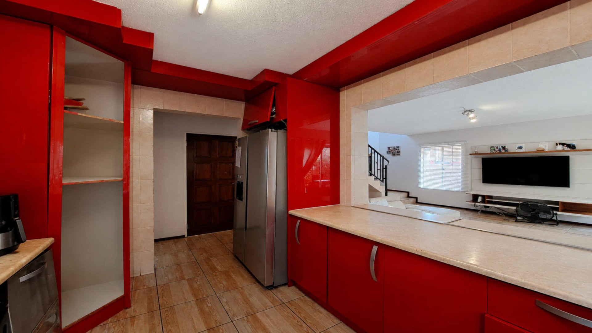 Kitchen of property in Heuwelsig Estate