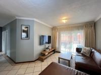  of property in Die Hoewes