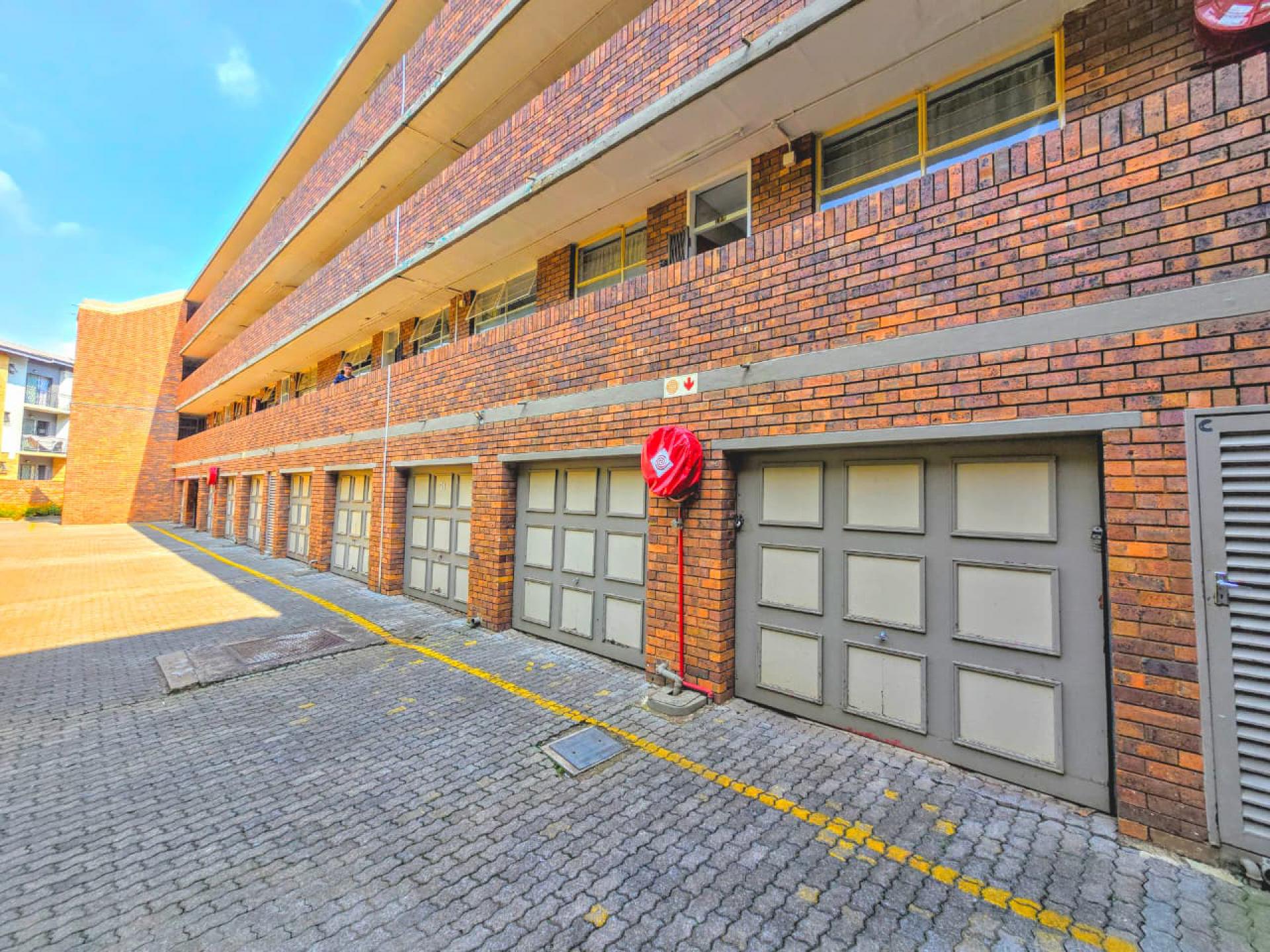  of property in Sinoville