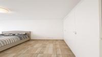 Bed Room 1 of property in Weltevreden Park