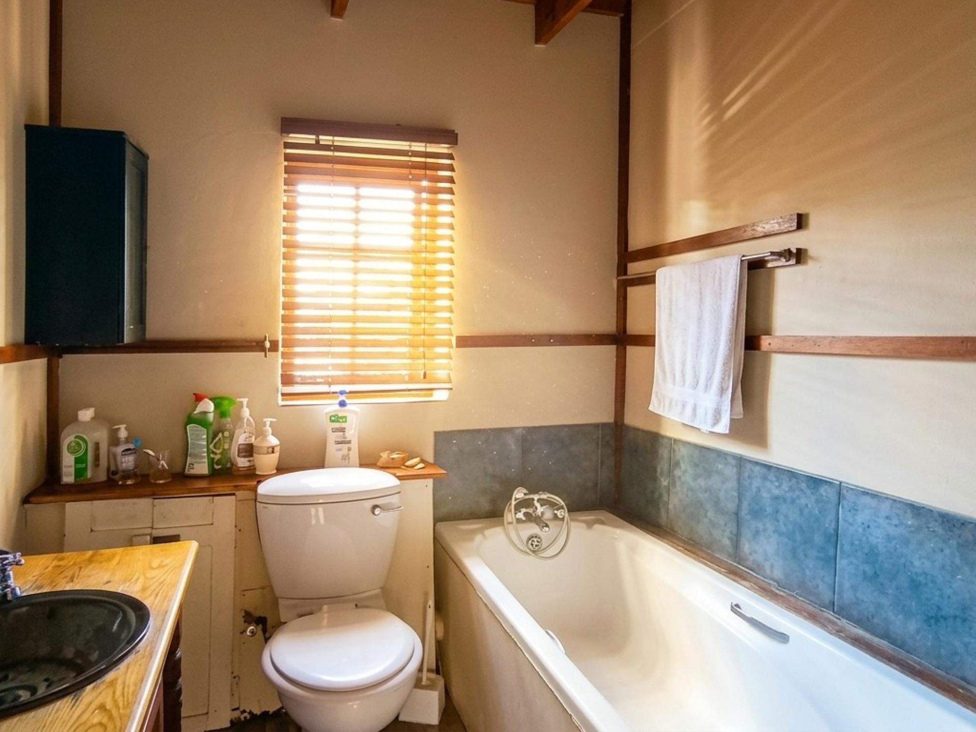  of property in Waterkloof Ridge