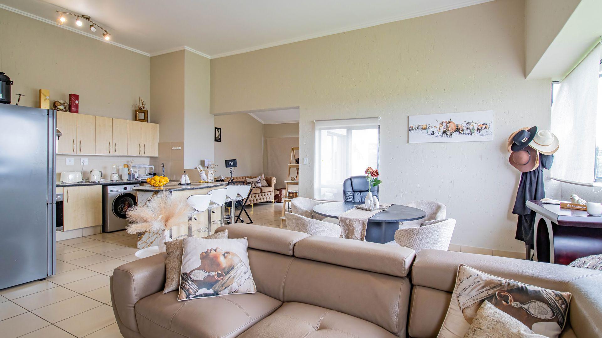 TV Room of property in Jackal Creek Golf Estate