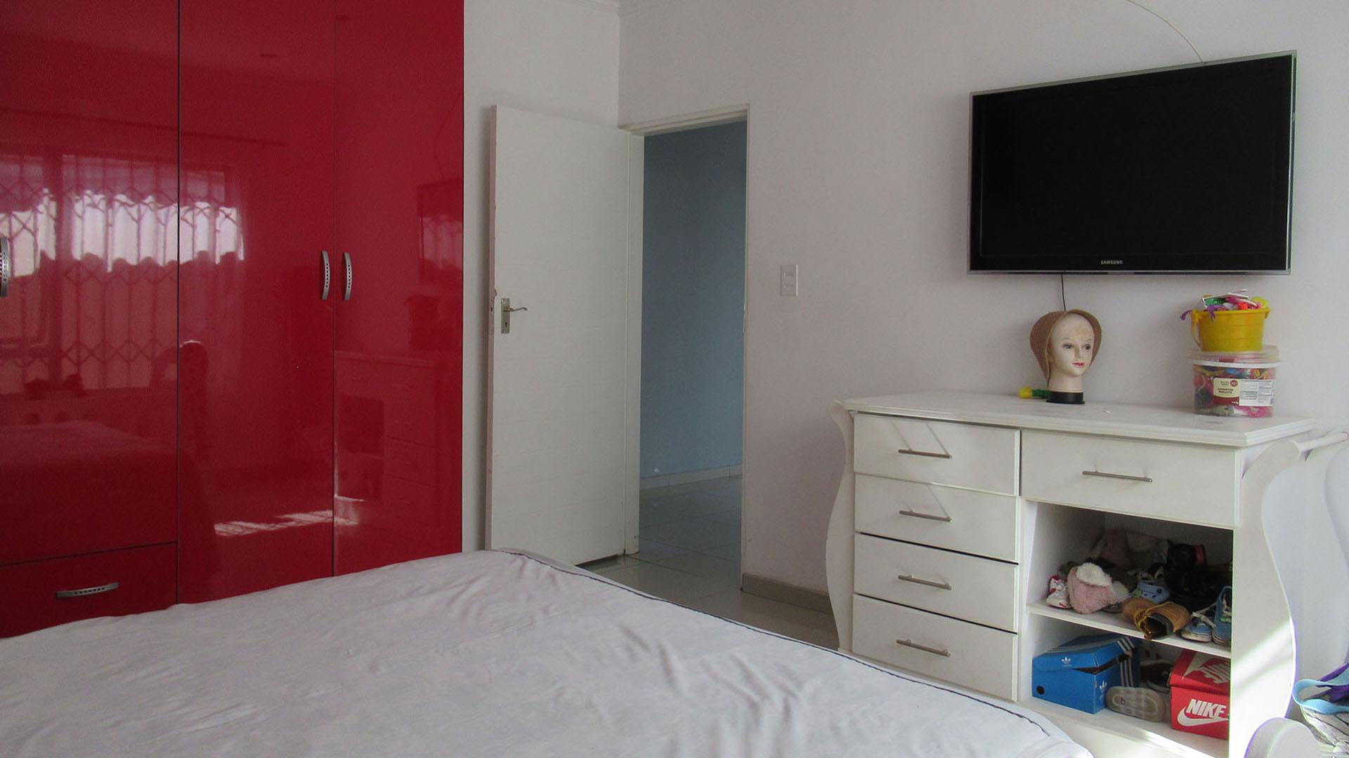 Bed Room 2 - 15 square meters of property in Mid-ennerdale