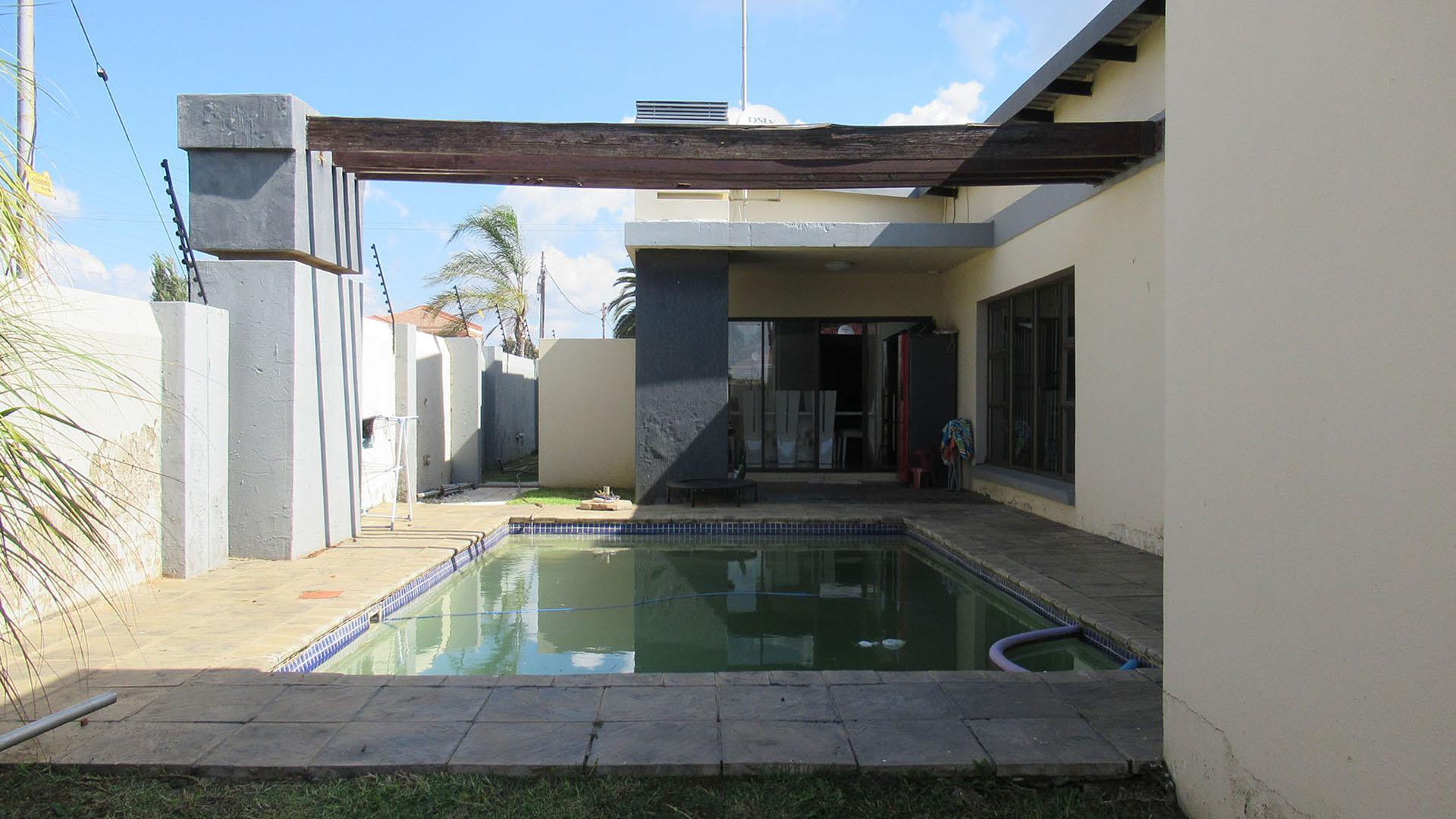 Backyard of property in Mid-ennerdale