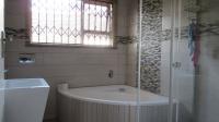 Bathroom 1 - 6 square meters of property in Mid-ennerdale