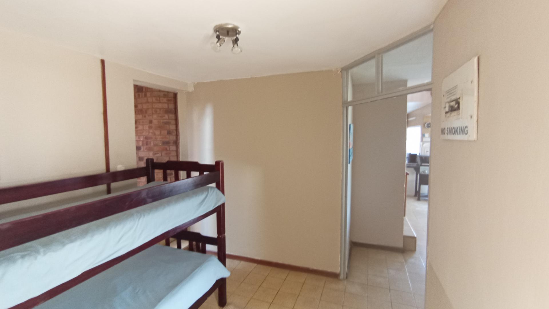 Spaces of property in Port Edward