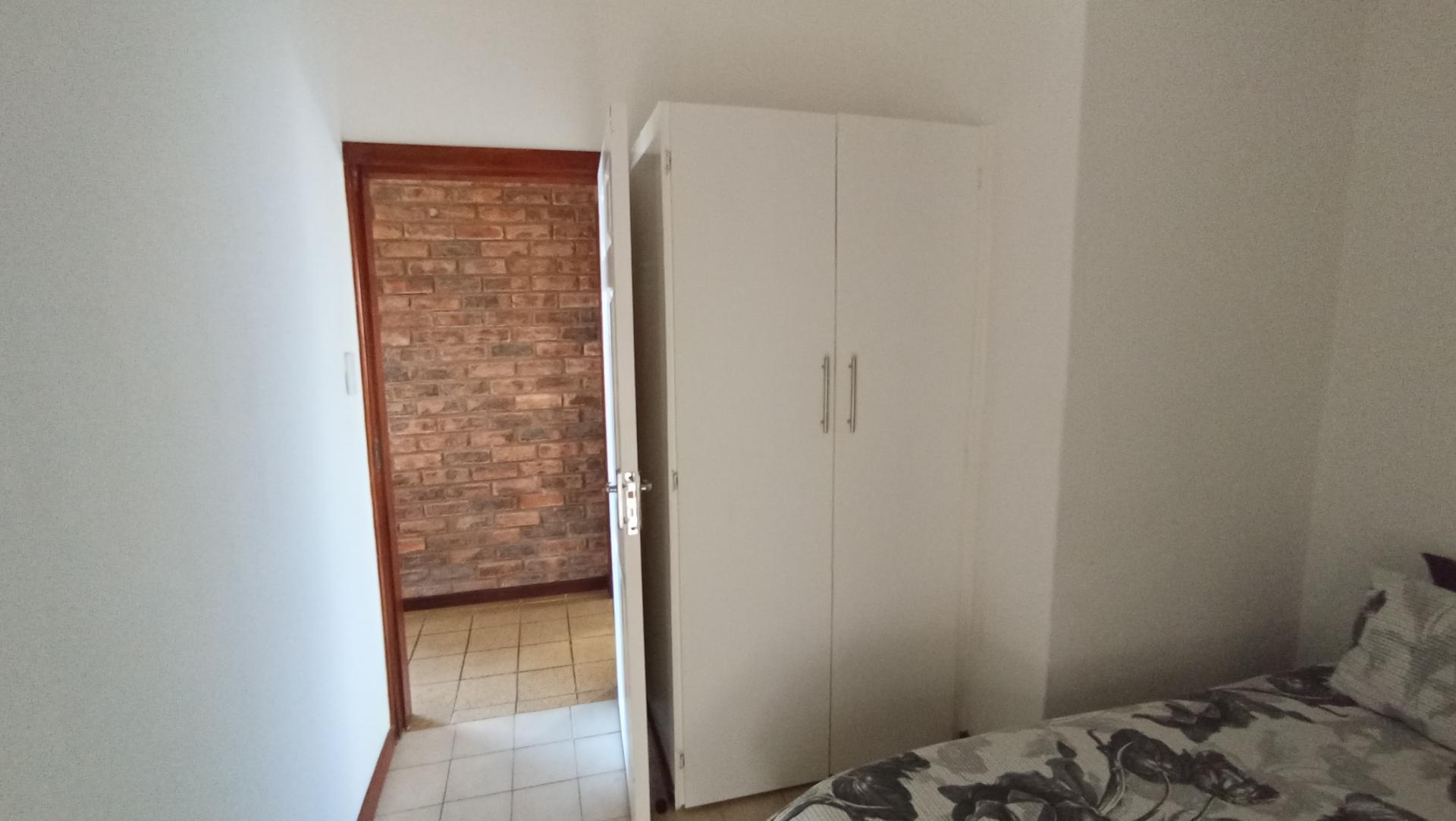 Bed Room 4 of property in Port Edward