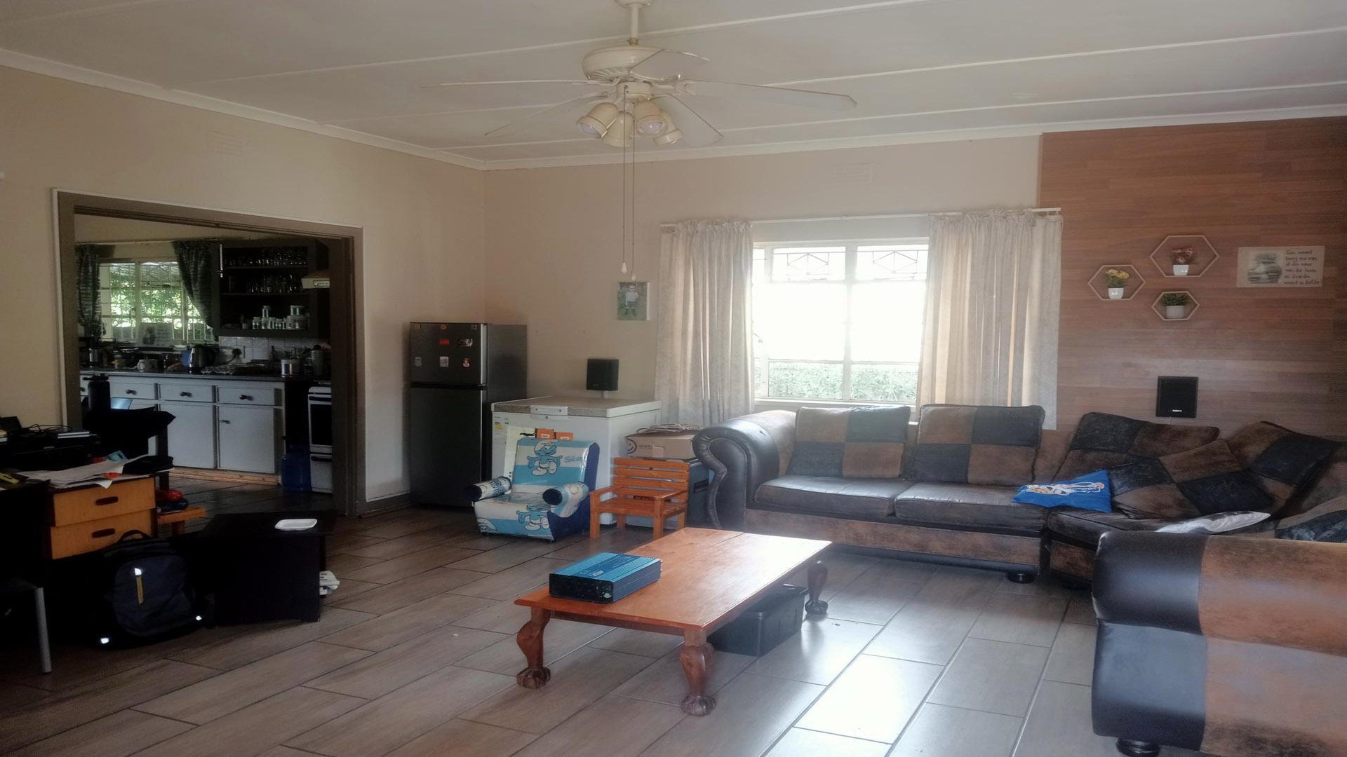 Lounges of property in Odendaalsrus