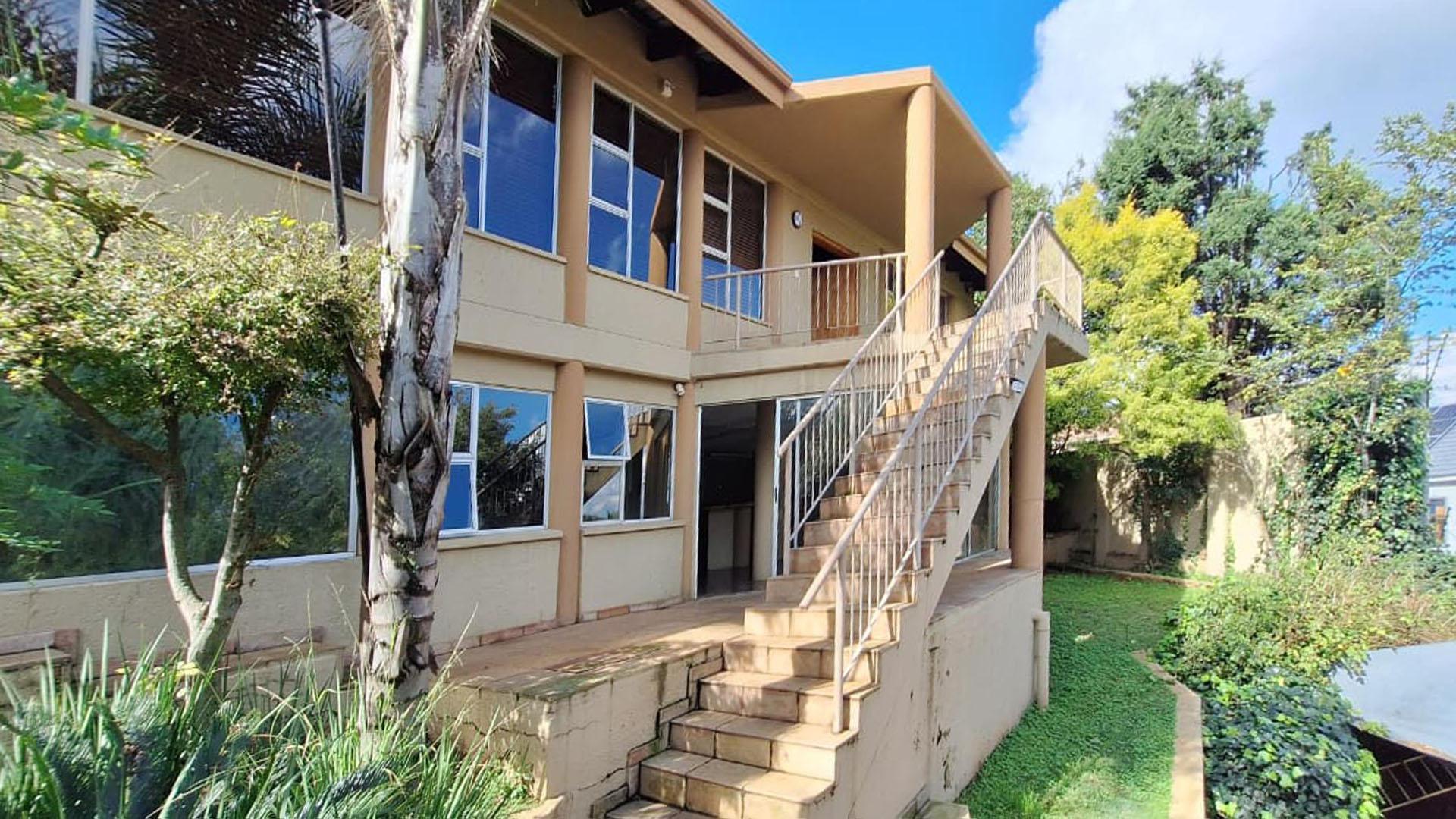 Front View of property in Northcliff
