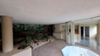 Entertainment - 121 square meters of property in Northcliff