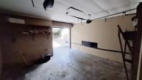 Garage - 36 square meters of property in Northcliff