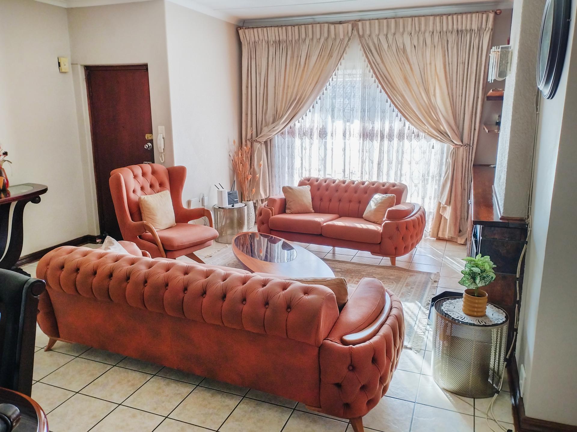  of property in Lindhaven