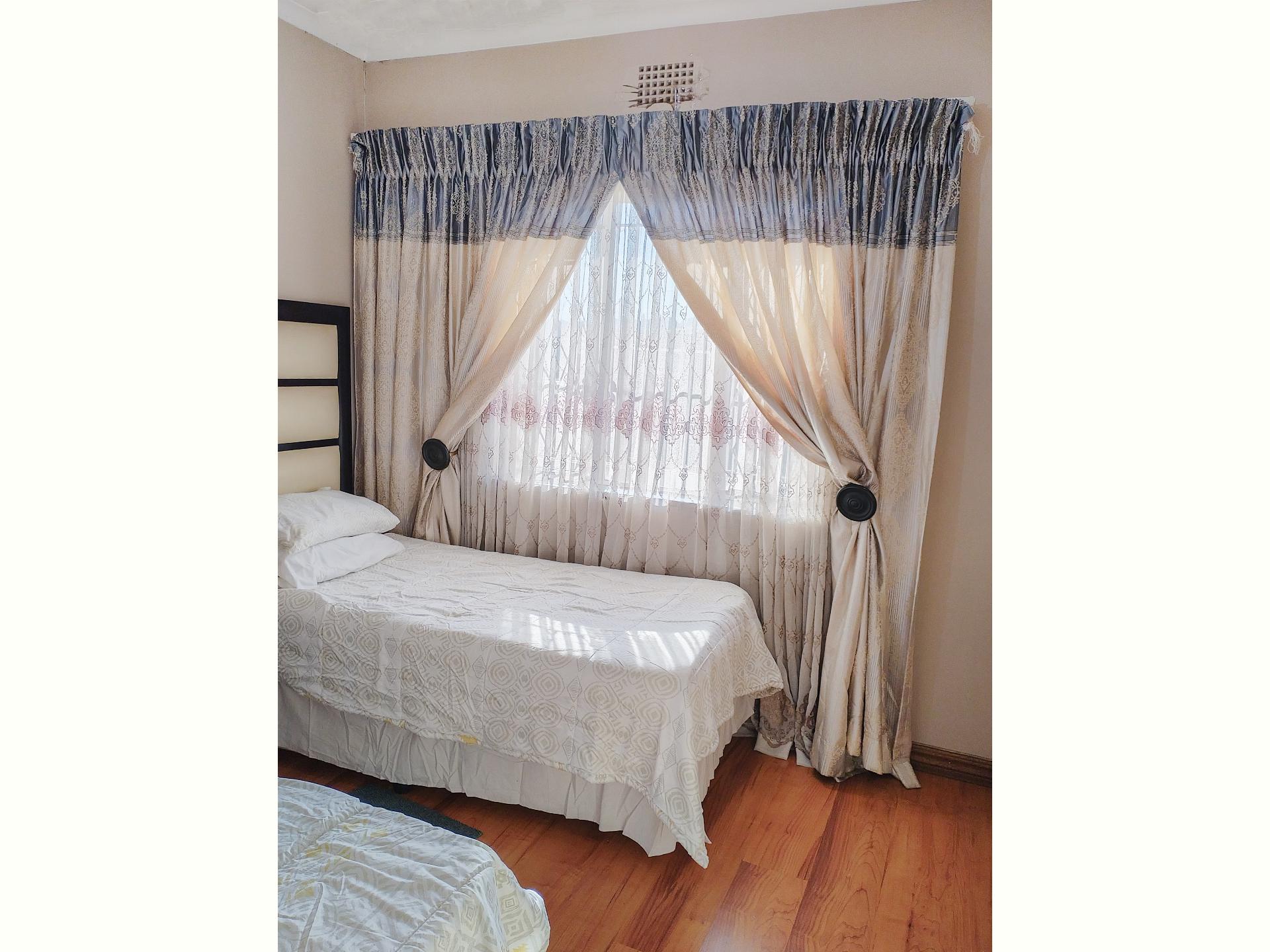  of property in Lindhaven