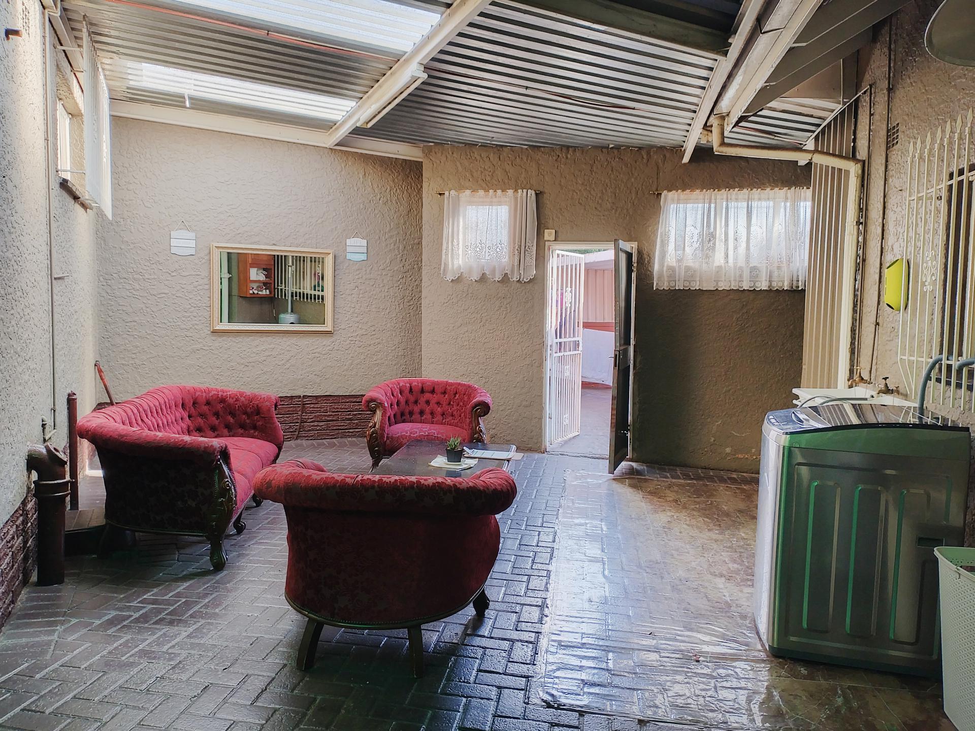  of property in Lindhaven