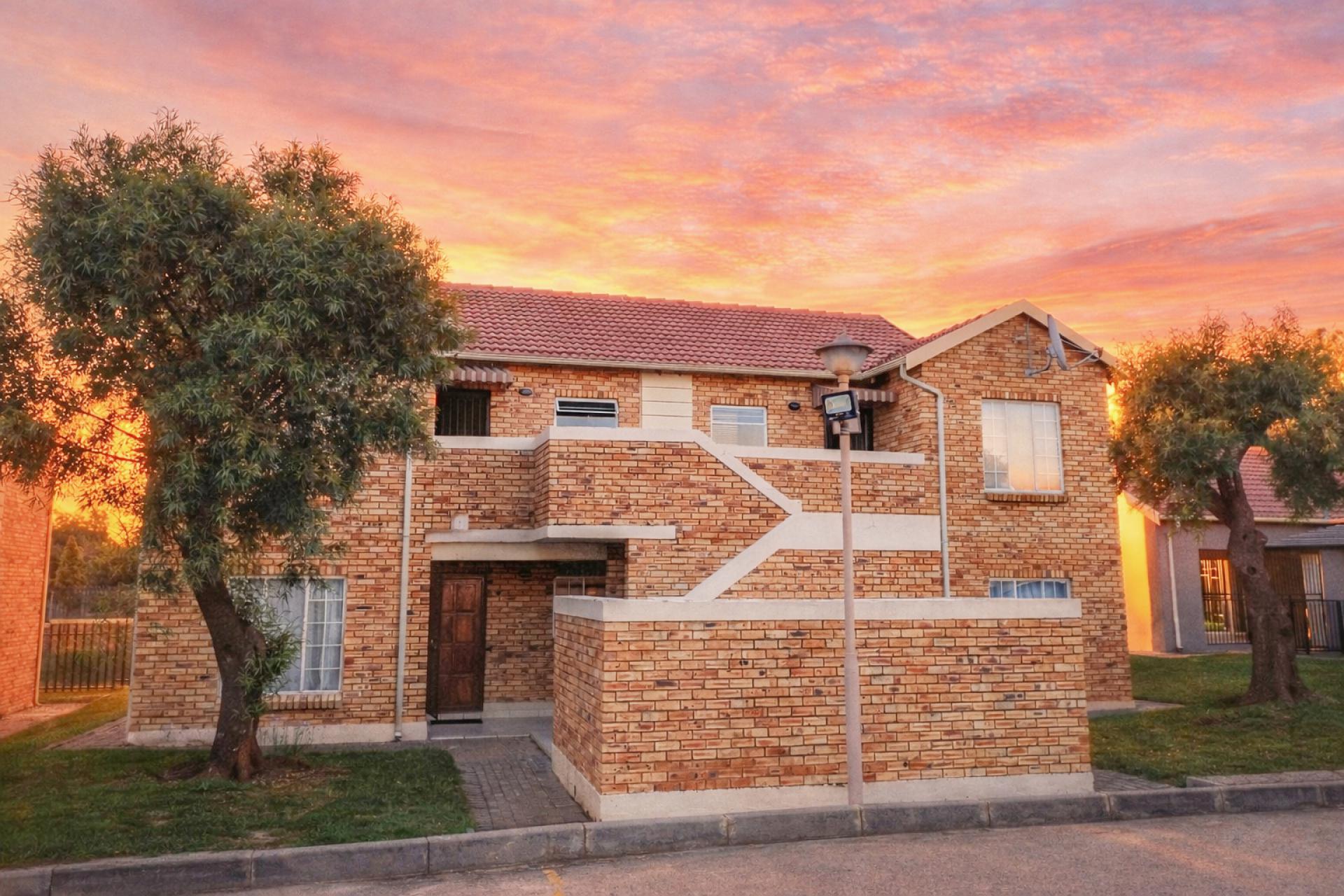  of property in Honey Park