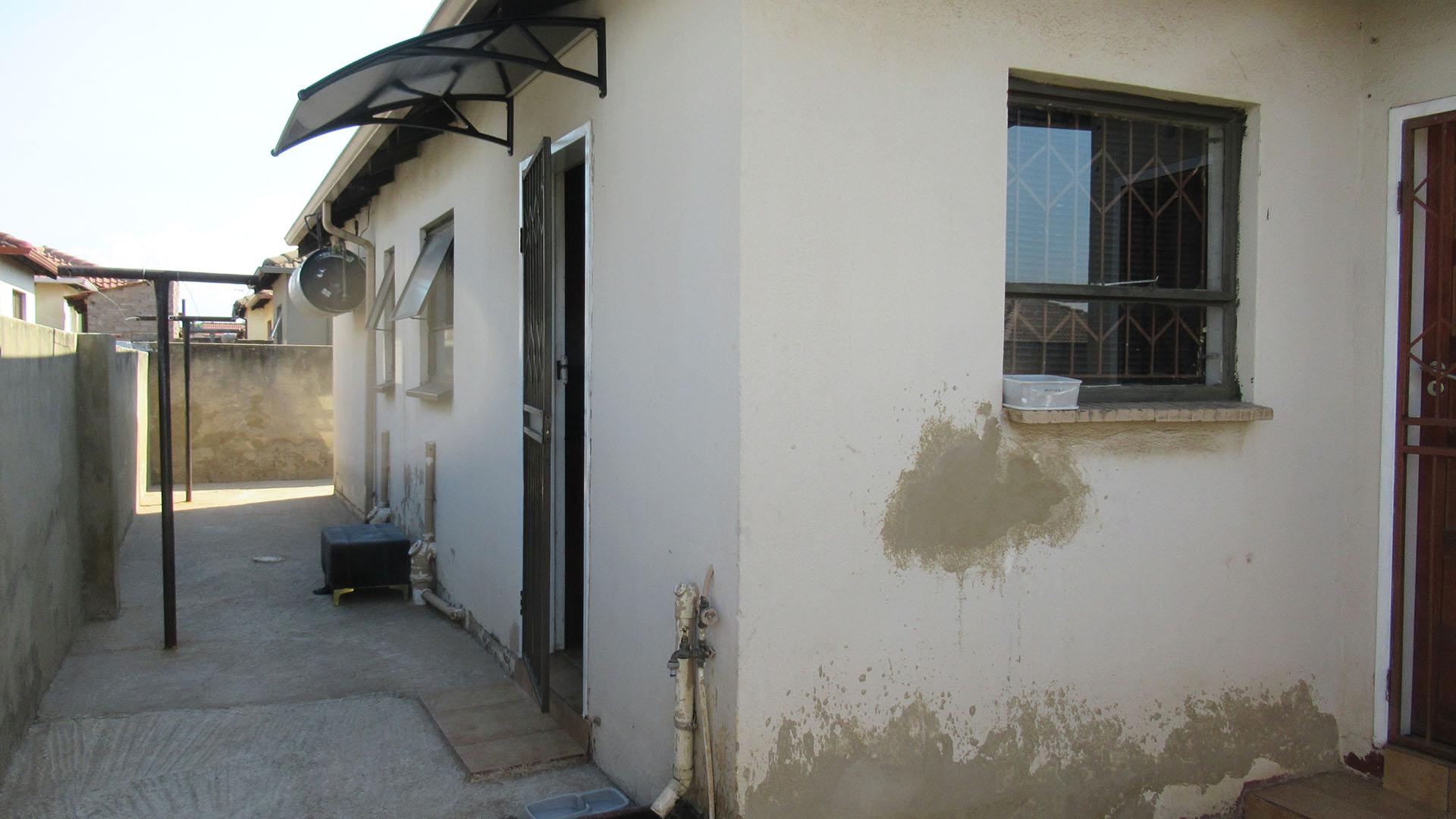 Backyard of property in Vanderbijlpark