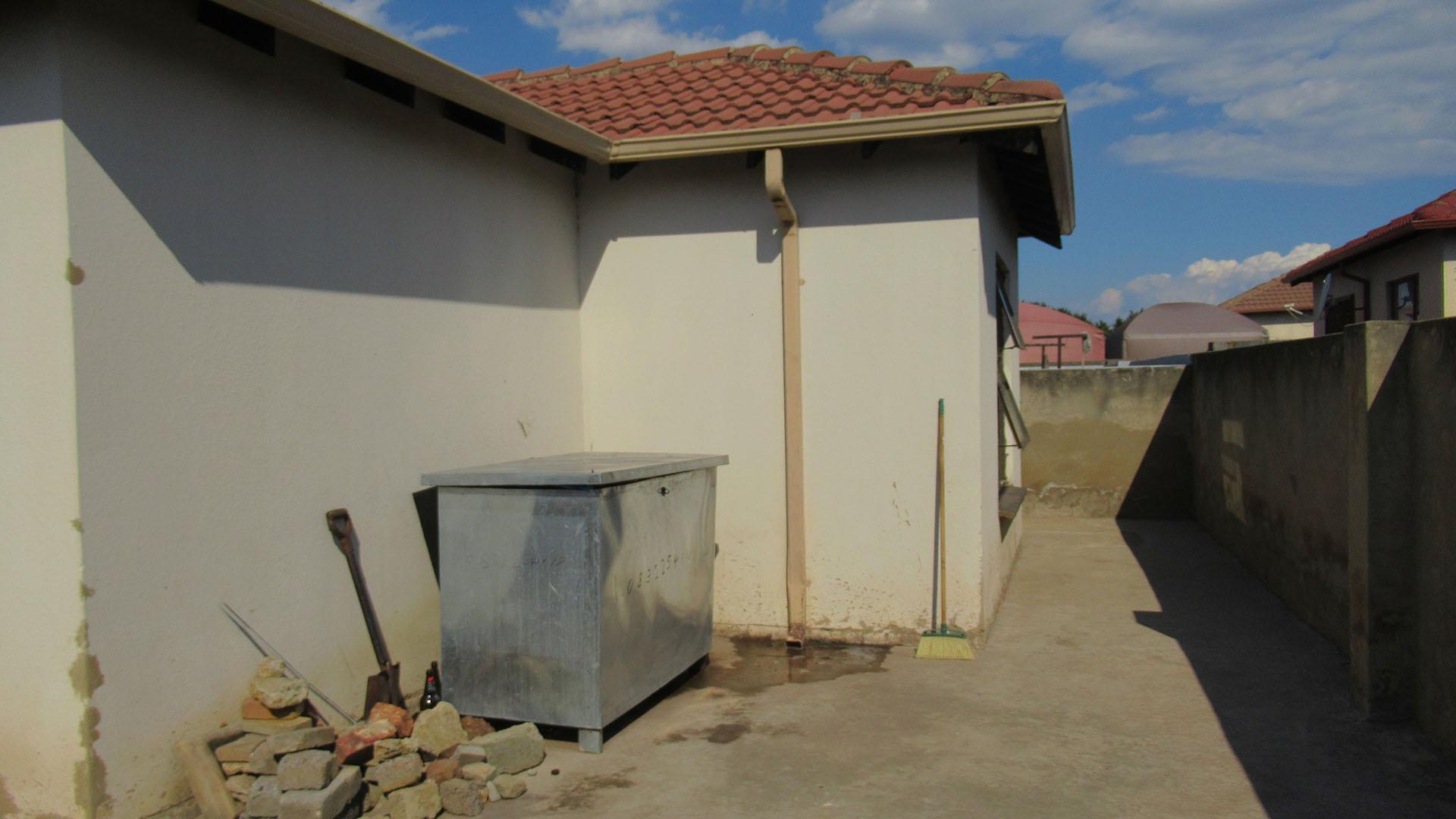 Backyard of property in Vanderbijlpark