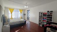 Main Bedroom of property in Napier