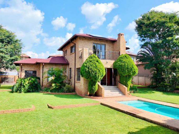 3 Bedroom House for Sale For Sale in Safarituine - MR710213