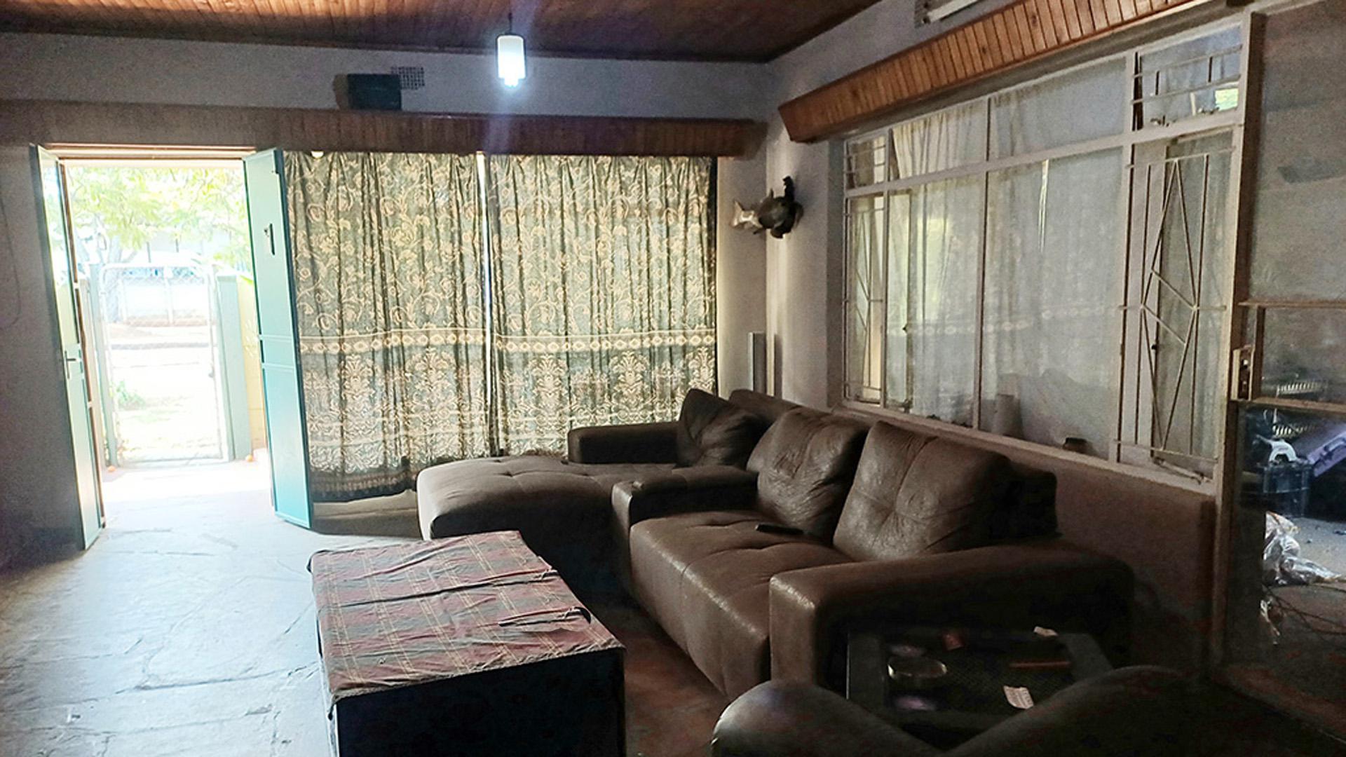 Lounges of property in Bela-Bela (Warmbad)