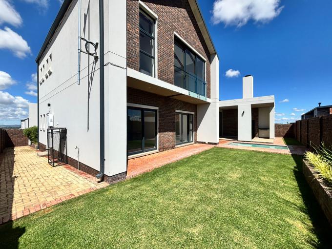 3 Bedroom House for Sale For Sale in Potchefstroom - MR710237