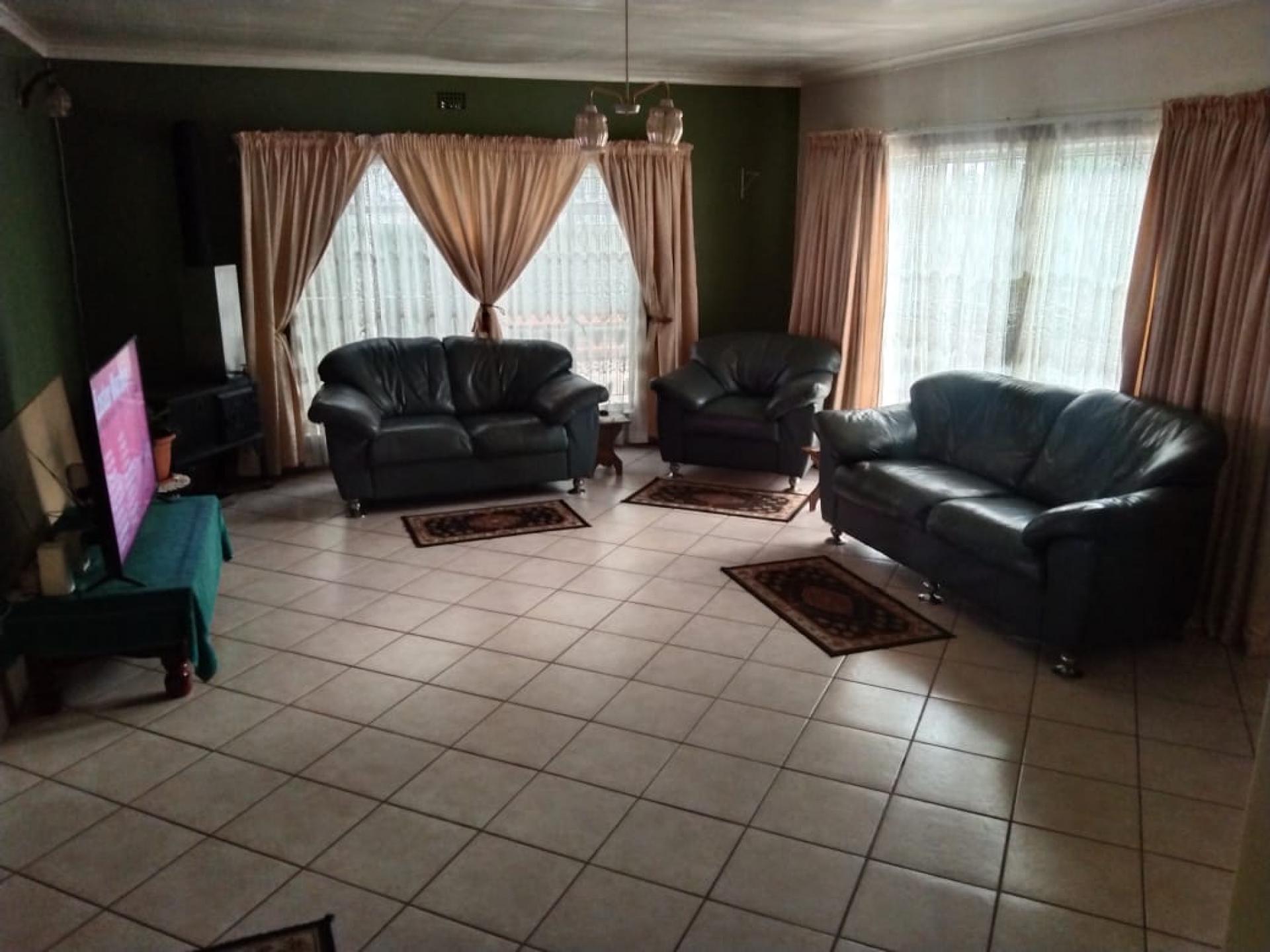  of property in Crown Gardens