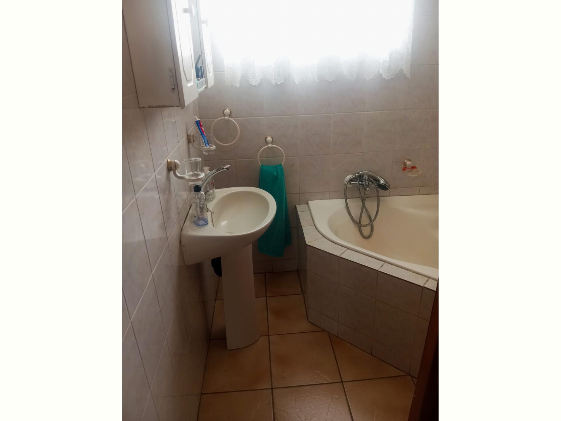  of property in Crown Gardens