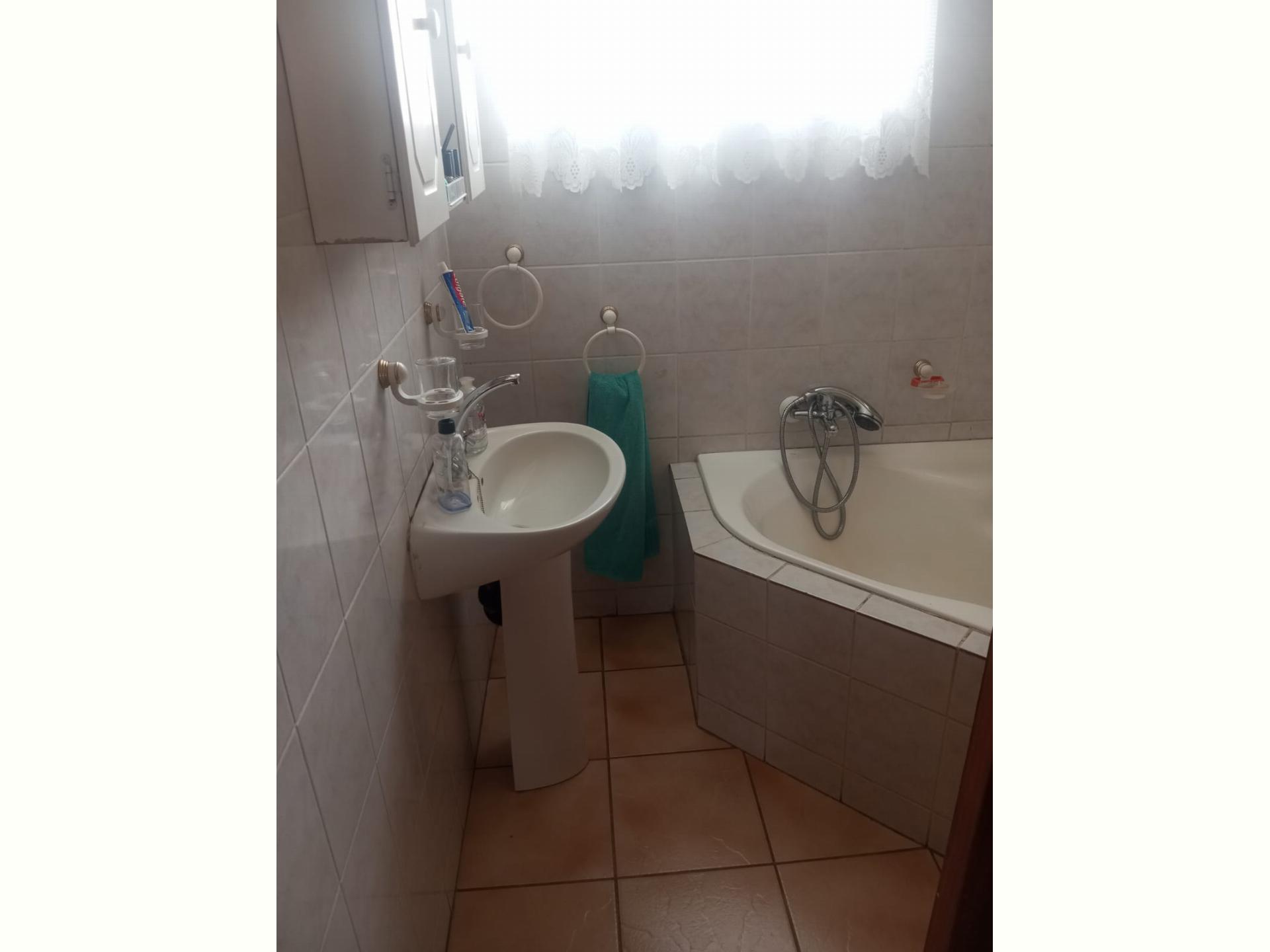  of property in Crown Gardens