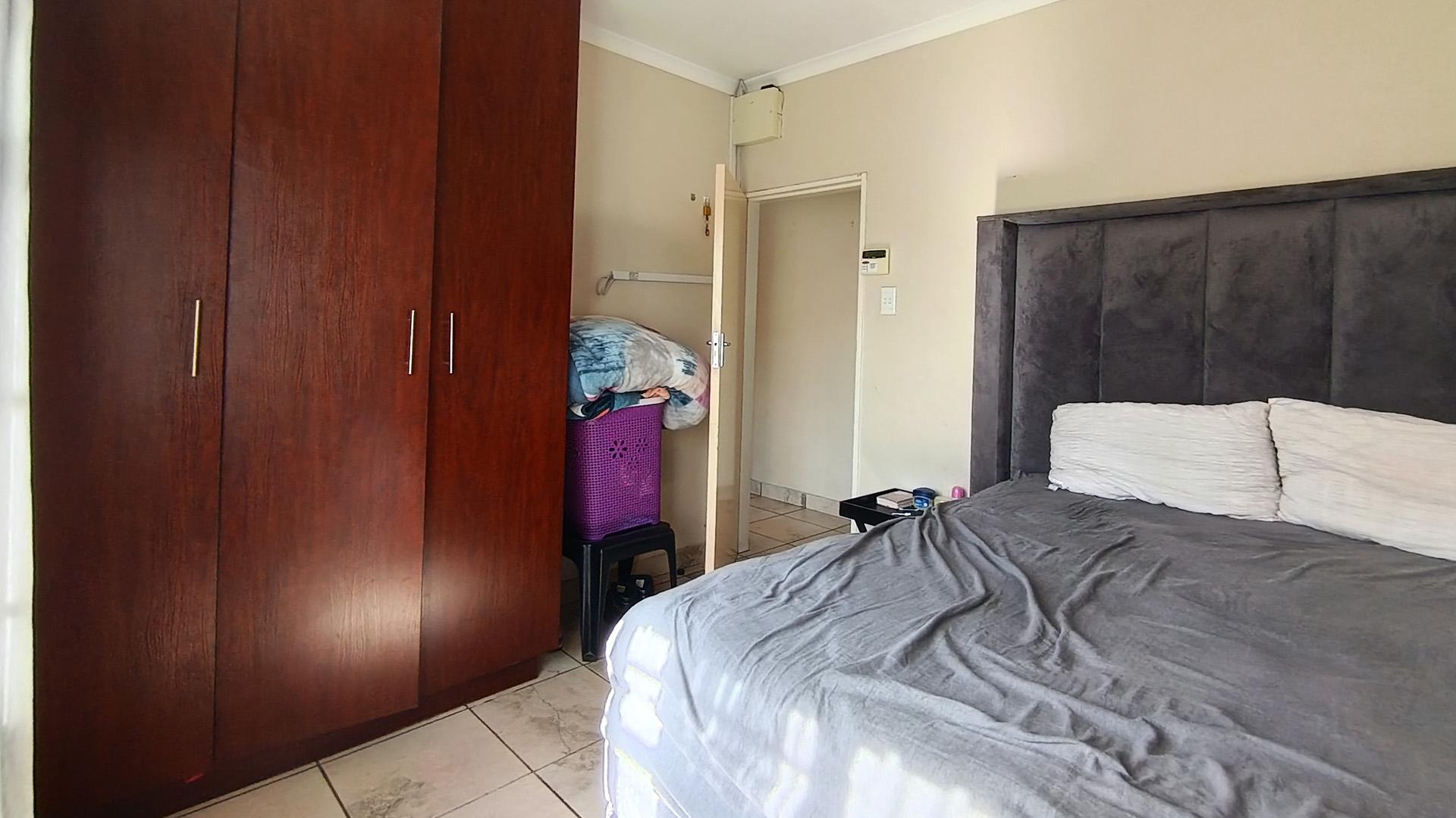 Bed Room 2 of property in Waterkloof (Rustenburg)