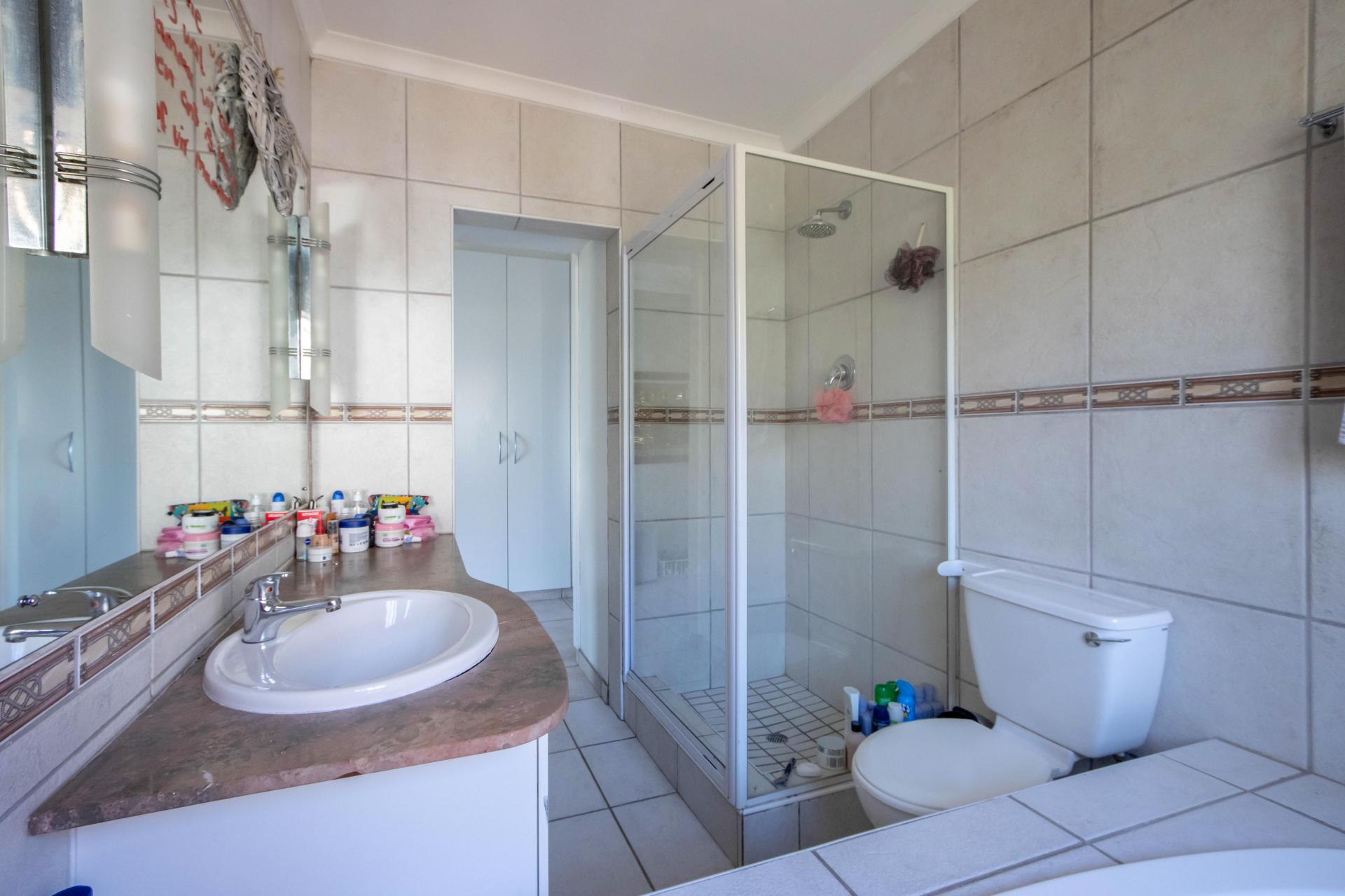  of property in Gordons Bay