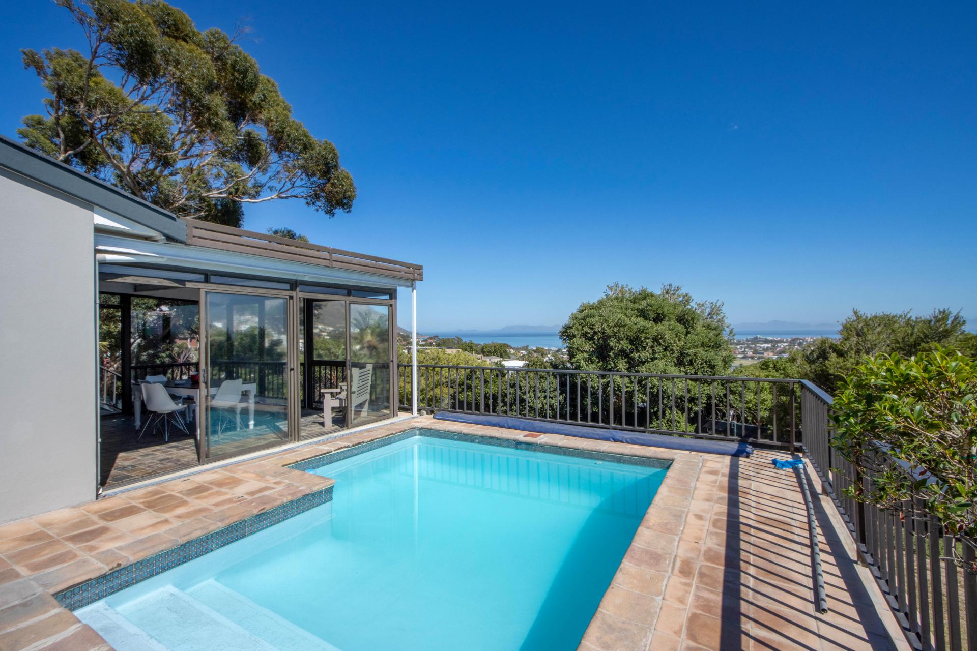  of property in Gordons Bay