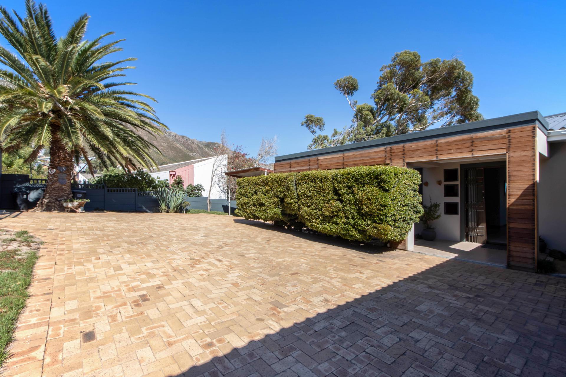  of property in Gordons Bay