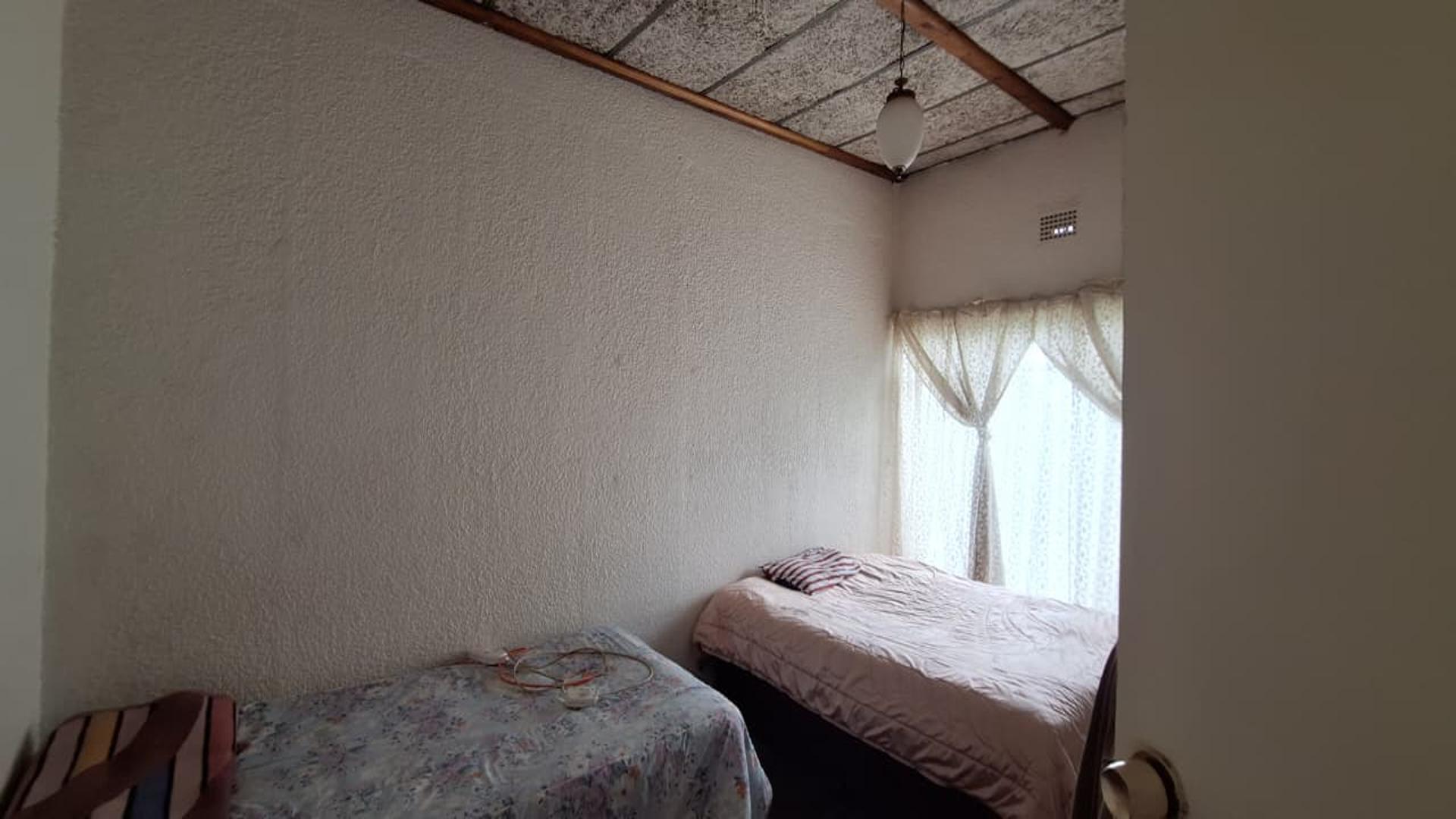 Bed Room 3 of property in Benoni