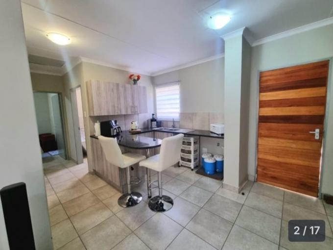 2 Bedroom House for Sale For Sale in Parkdene (JHB) - MR710321